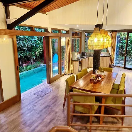 Villa 4-Br Klub Bunga No 8 Batu Malang Exterior photo