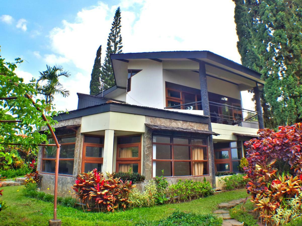 The Klub Bunga Rumah liburan Batu (East Java)