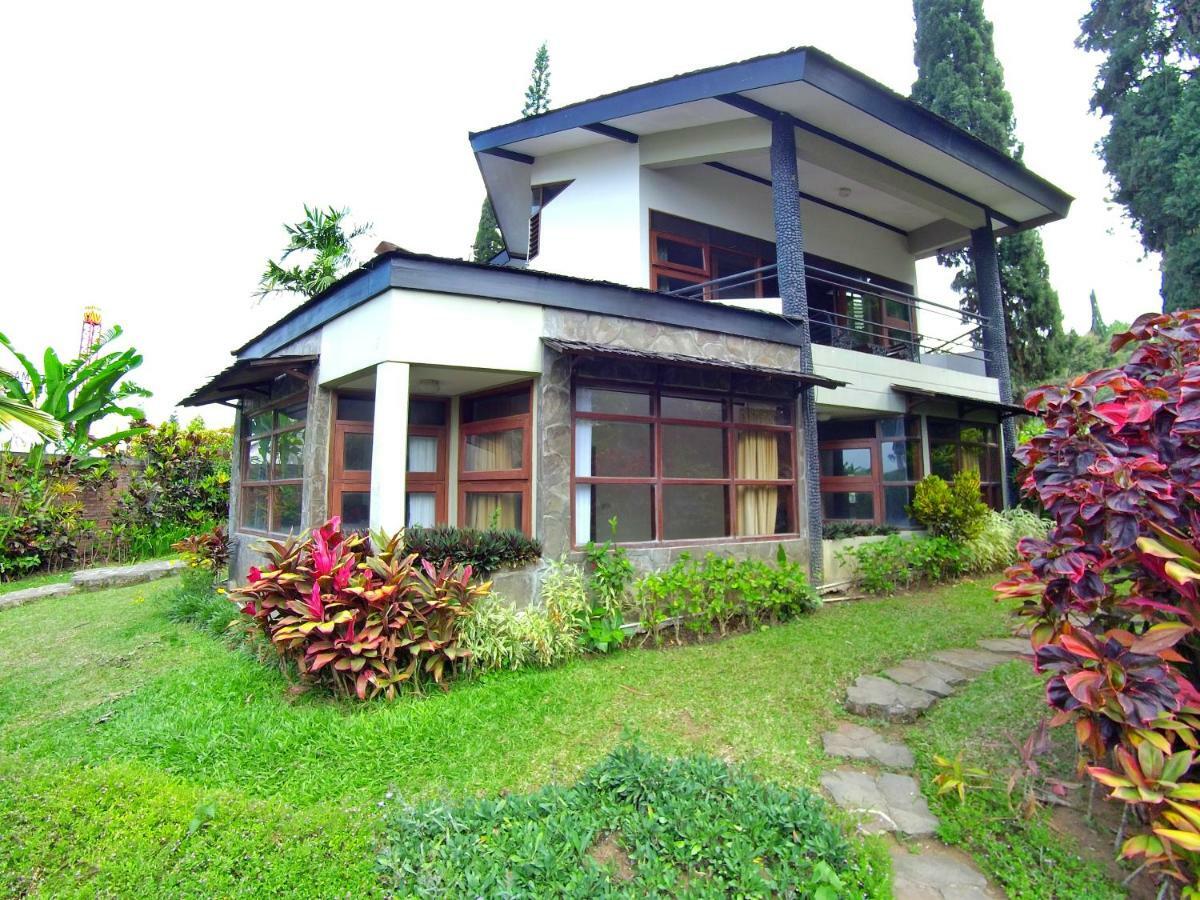 Rumah liburan The Klub Bunga Batu (East Java)